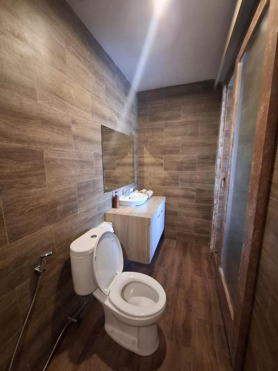 Nang Ade House Hotel Ubud Exterior foto