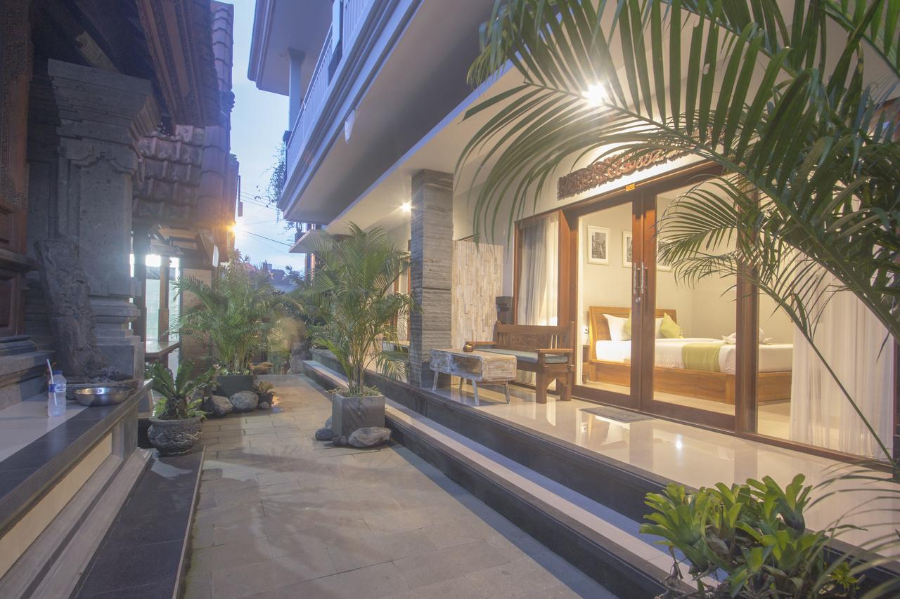 Nang Ade House Hotel Ubud Exterior foto